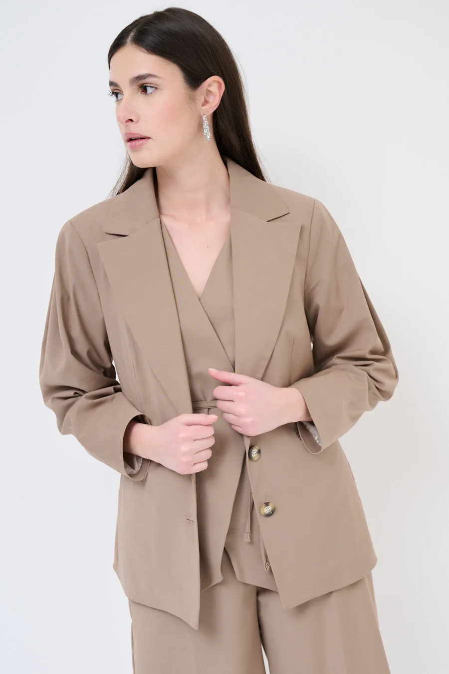 Classic tailored single-breasted blazer wholesale