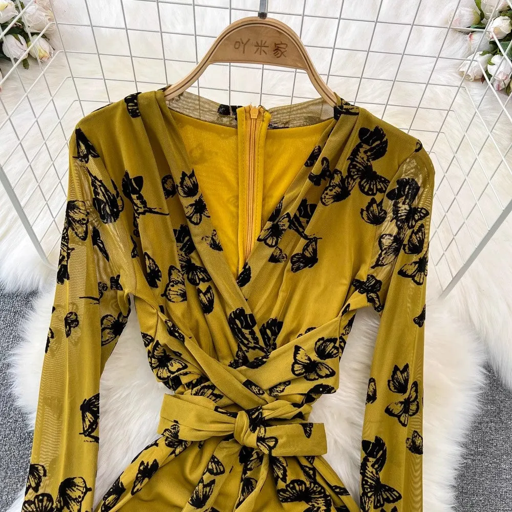 Fashionable long-sleeved V-neck mid-length A-line printed dress     S4114