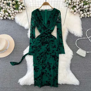 Fashionable long-sleeved V-neck mid-length A-line printed dress     S4114